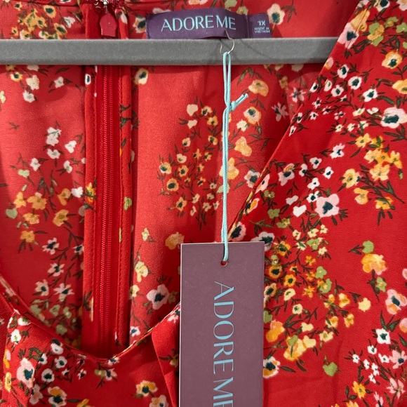 Red dress - Picture 2 of 5